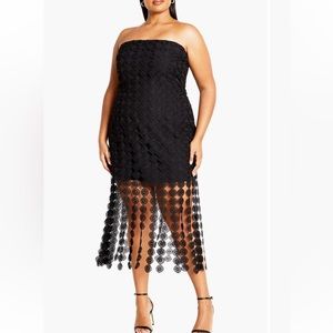City Chic. Ebony Strapless Crochet Lace Minidress. Size Large or 20W.